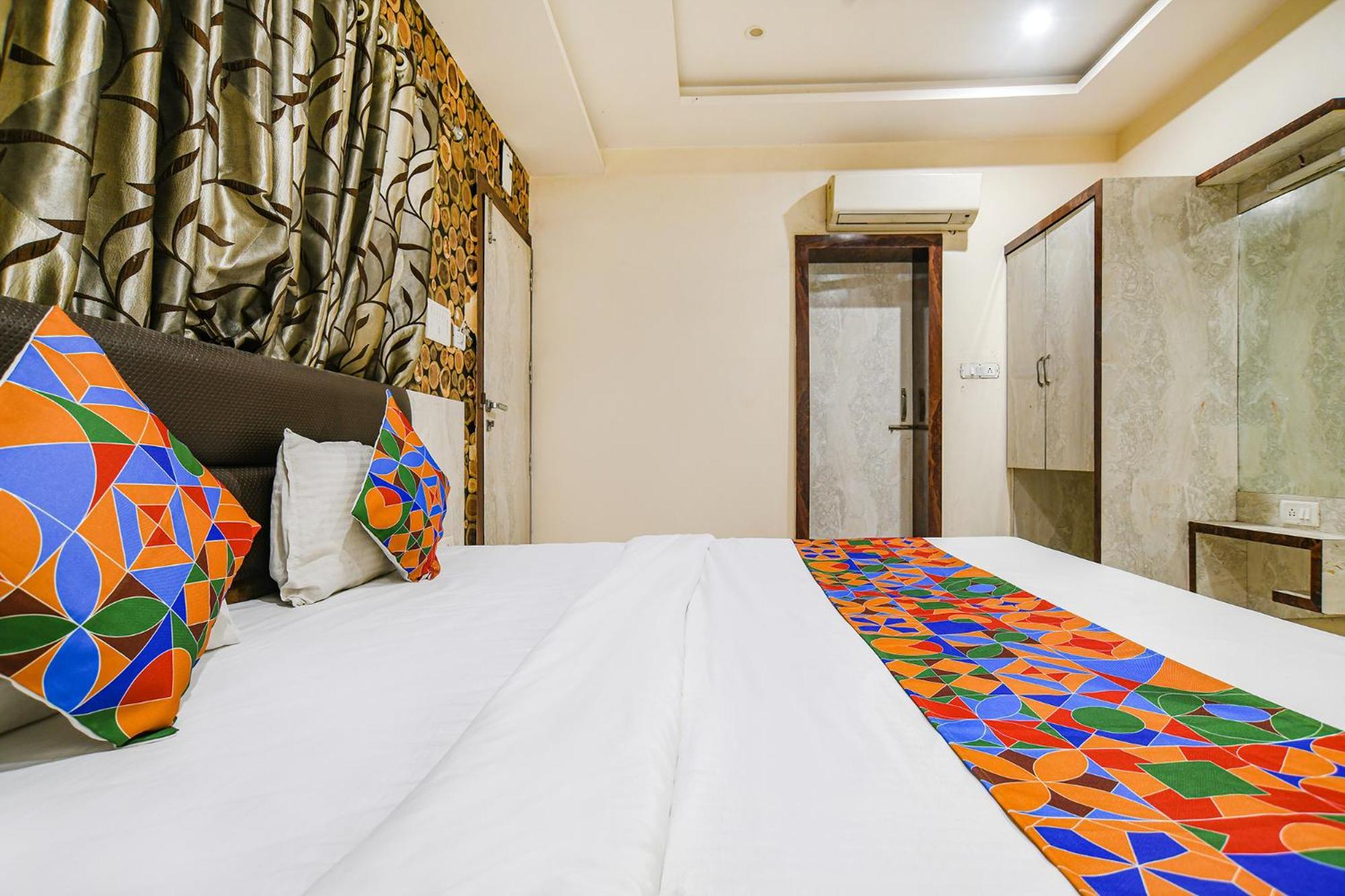 Fabhotel Shivam Palace- Near Mahakal Mandir اوجاين المظهر الخارجي الصورة