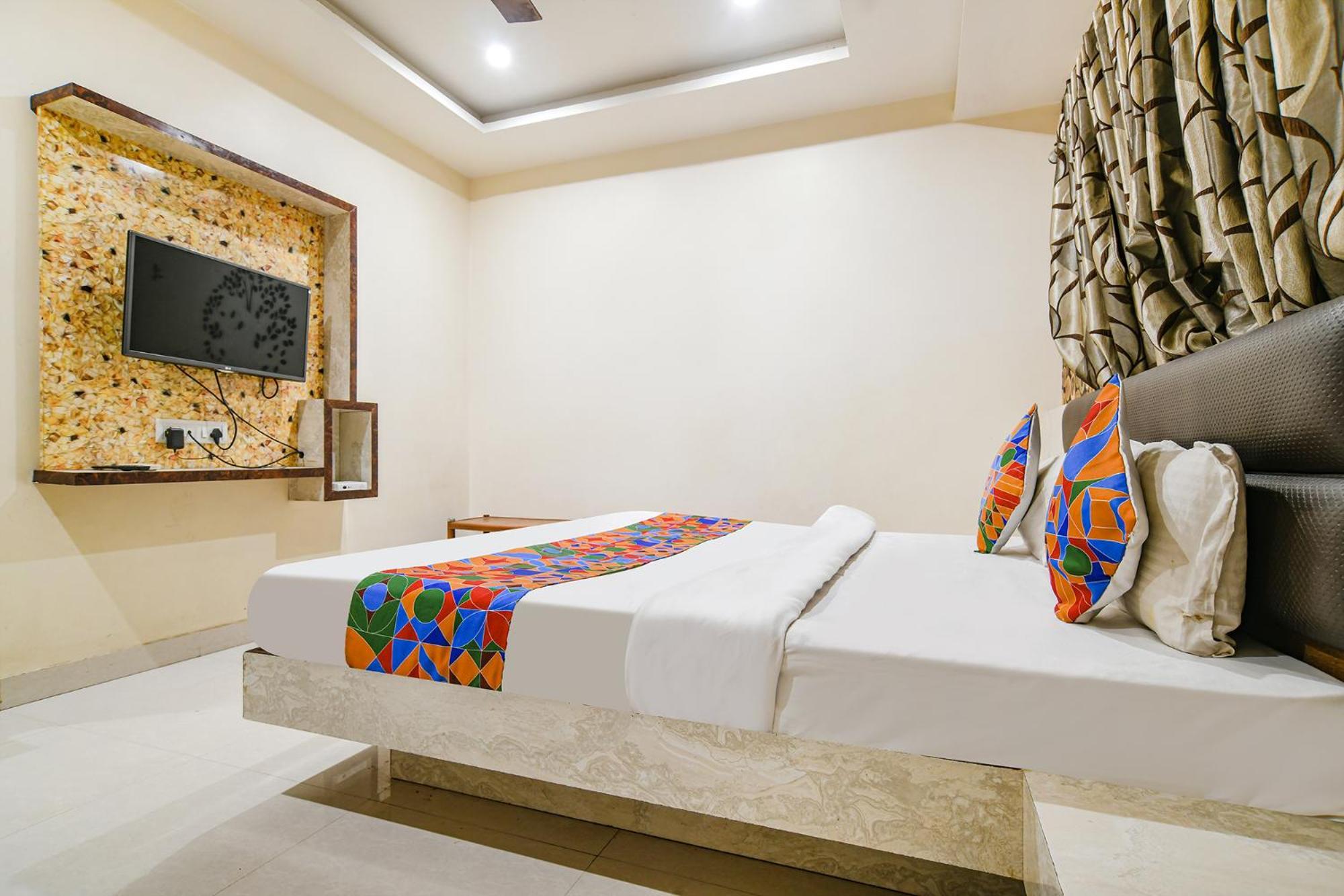 Fabhotel Shivam Palace- Near Mahakal Mandir اوجاين المظهر الخارجي الصورة