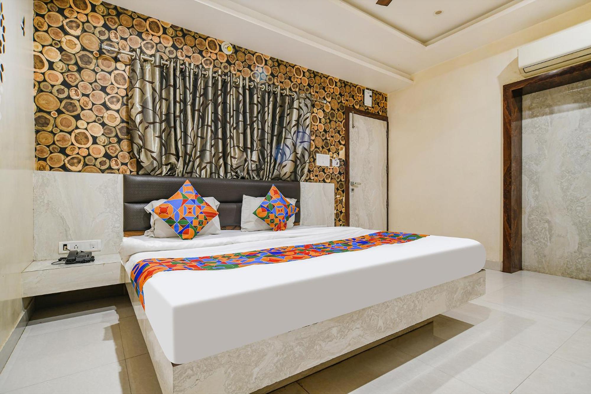Fabhotel Shivam Palace- Near Mahakal Mandir اوجاين المظهر الخارجي الصورة