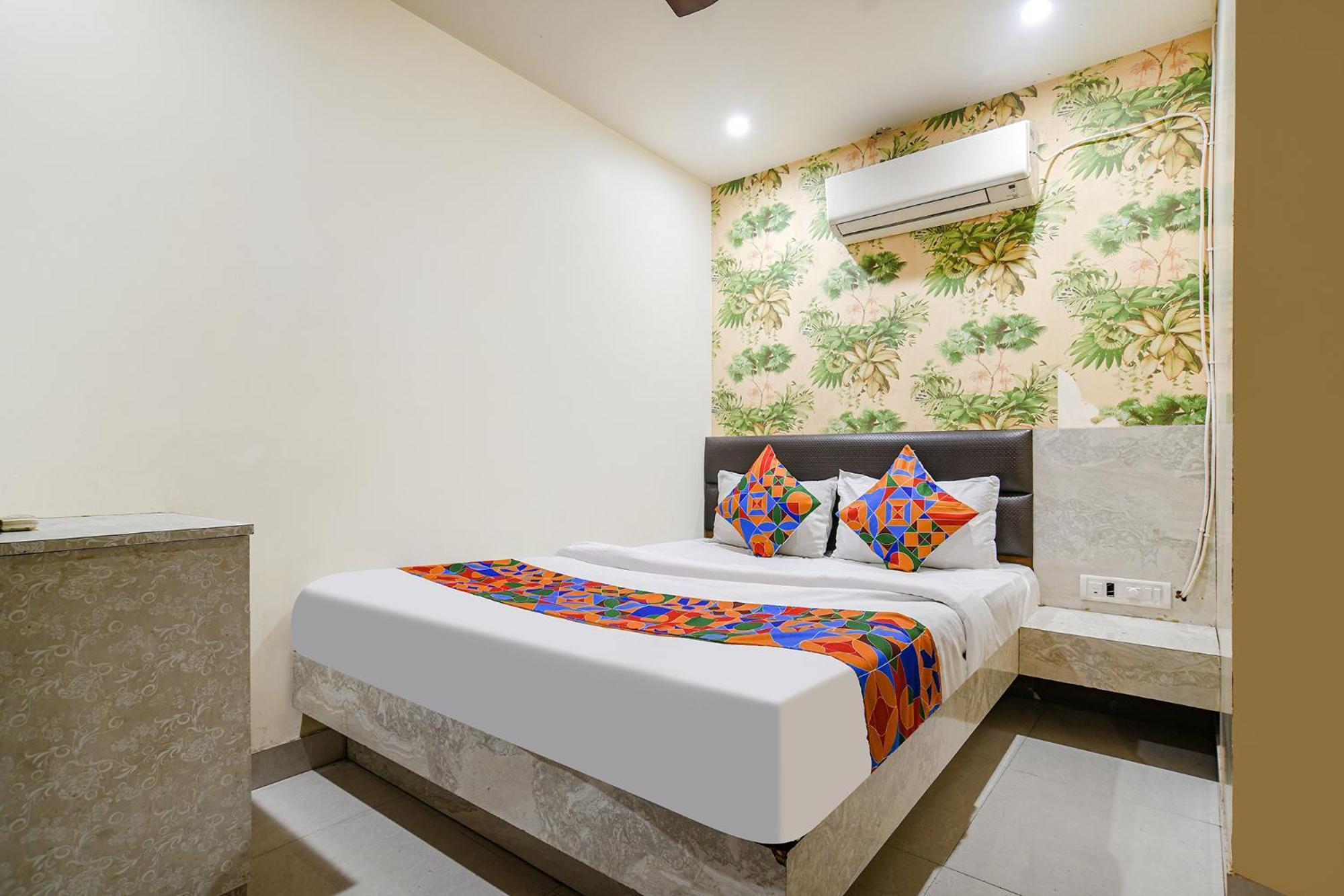 Fabhotel Shivam Palace- Near Mahakal Mandir اوجاين المظهر الخارجي الصورة